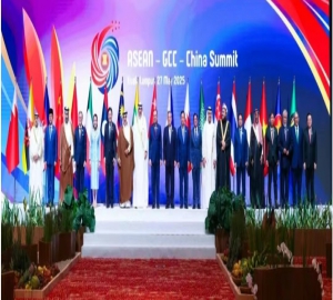 李强出席东盟－中国－海合会峰会，李强出席东盟－中国－海合会三方经济论坛开幕式并致辞