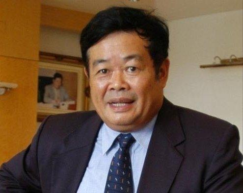 著名慈善家、知名企业家、玻璃大王：曹德旺